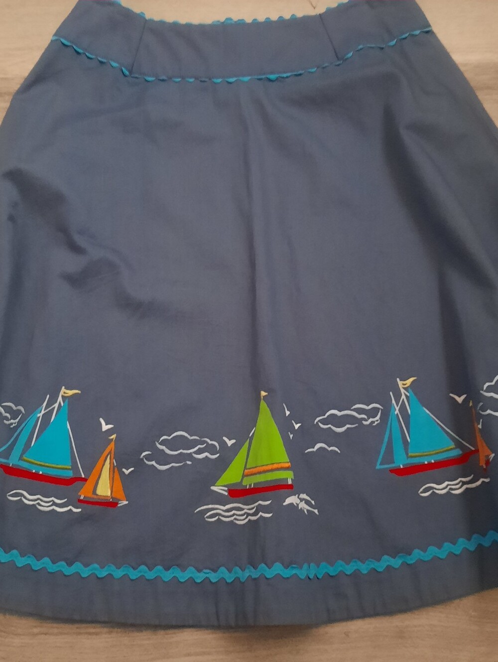 Liz Claiborne Sailboat Flare Skirt - Picture 4 of 6